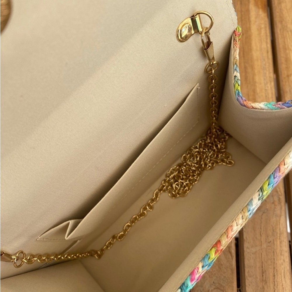 Purse - Picture 2 of 3